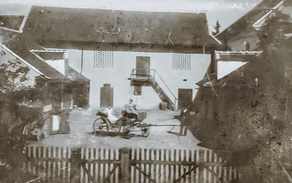 Kaptol 1897. godine. Dvorište kbr. 24 B